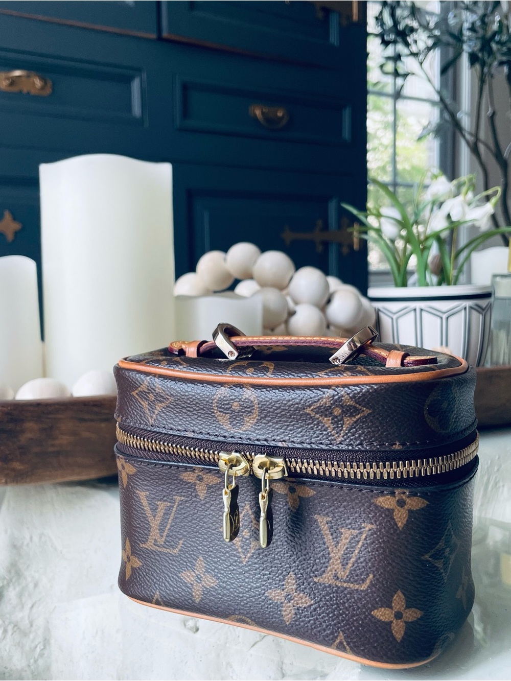 Louis Vuitton Nice Nano Monogram with free non LV crossbody strap. - Picture 11 of 16